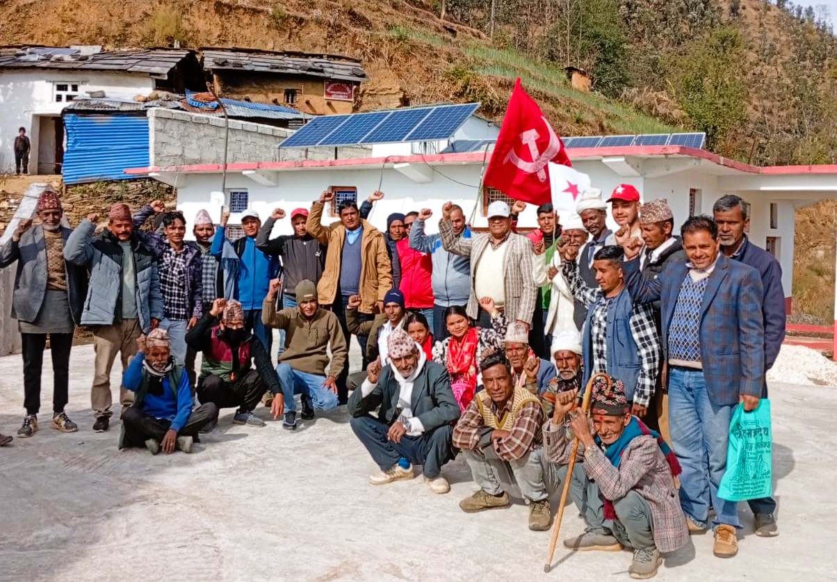 पुचौँडीको भटनाका आधा दर्जन एमाले नेता नेकपामा प्रवेश